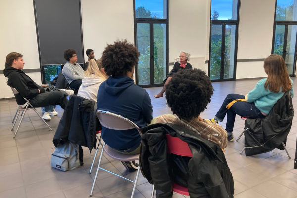 Les jeunes de l'association Article 1 à la rencontre de l'orchestre